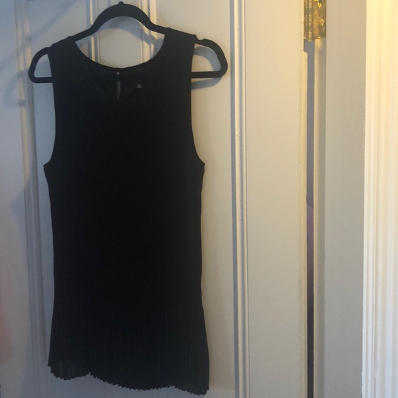 Roz & Ali Dresses & Skirts - Roz & Ali black accordion pleat 20’s style XL